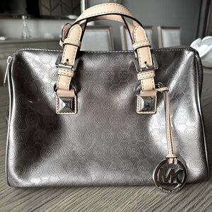 Michael Kors ✨ Gray Metallic and Leather Purse